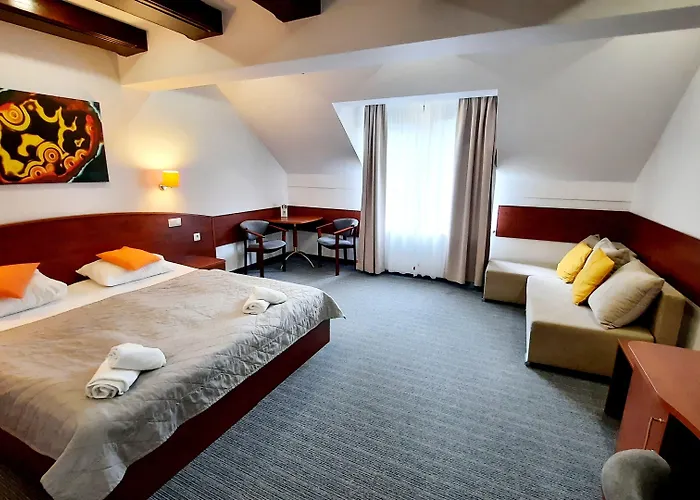 Hotel Malachit 3*
