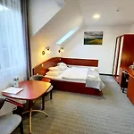 Hotell Malachit 3*