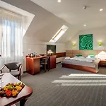 Hotel Malachit 3*